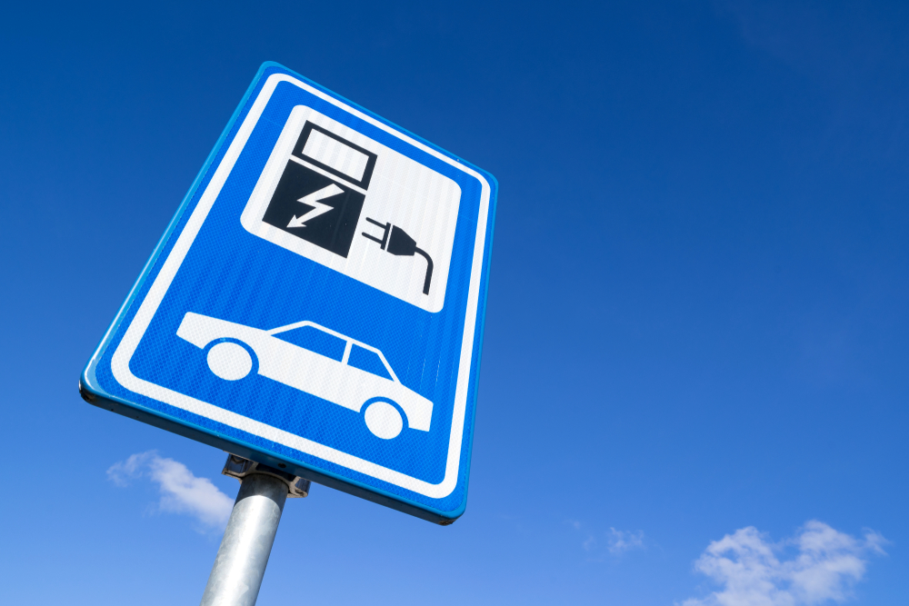 what-you-need-to-know-about-electric-vehicle-charging-regulations-uk